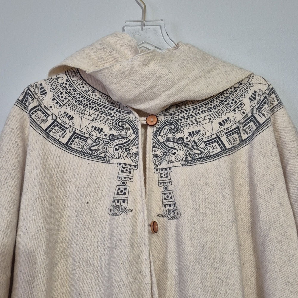 Vintage Cream Aztec Print Wool Fringe Poncho Cape One Size Festival Boho Western - Picture 4 of 10